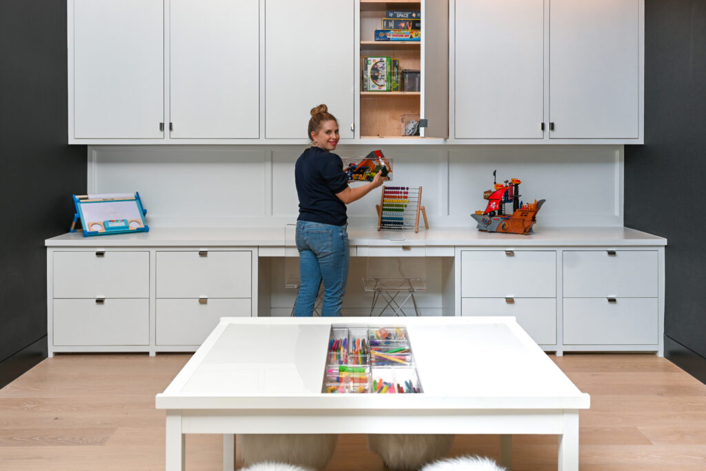 Professional closet organization system designed for easy daily routines