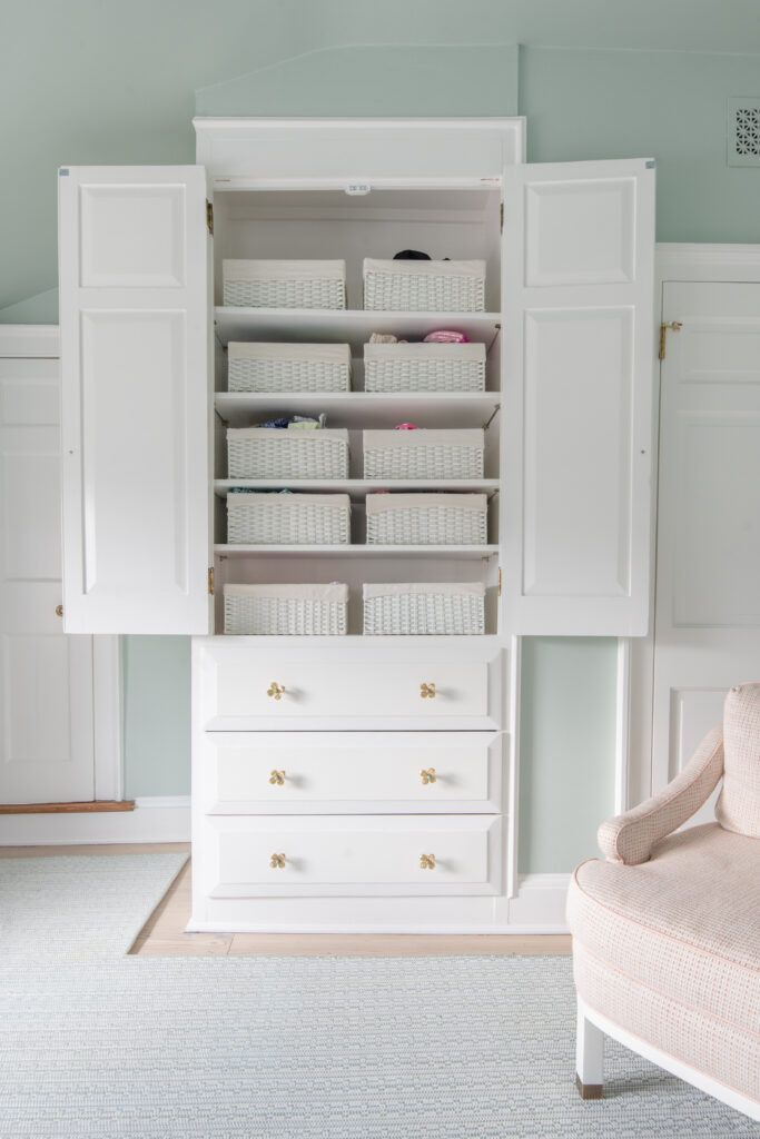 Luxury closet design combining style, functionality, and custom storage